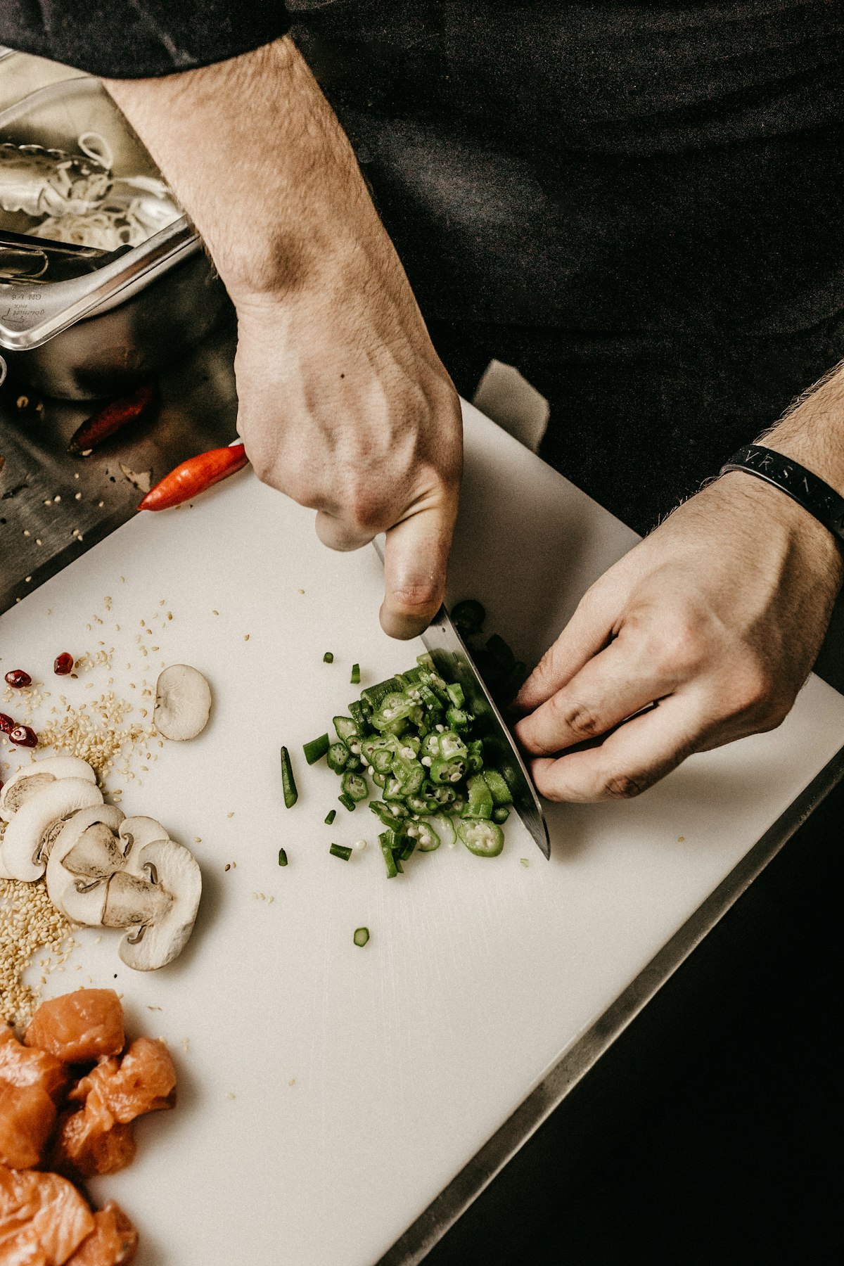 Chef Jeremy Arrascaeta in de keuken